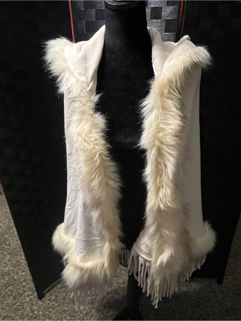 Cream Faux Fur Hooded Scarf Wrap - Cozy Women's Accessory